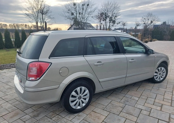 Opel Astra cena 13999 przebieg: 186000, rok produkcji 2007 z Kolbuszowa małe 781